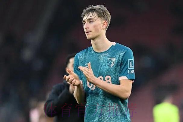 阿斯:赫伊森的职责不仅是防守 还是进攻的关键